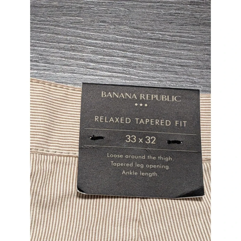 NWT Banana Republic Men's Brown Pinstriped Relaxed Tapered Fit Pants Size 33x32‎